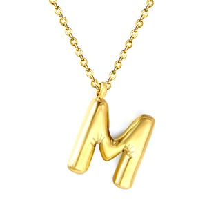 Collier personnalisé en acier inoxydable plaqué or 18 carats, étanche, avec initiale en forme de bulle – Vente en gros - Product Image 5