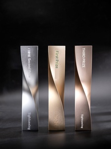Trofeo Personalizzabile Gratuito, Medaglia di Nuovo Stile, Premio per Dipendente Eccellente dell'Azienda, Trofeo Creativo per Riunione Annuale - Product Image 4