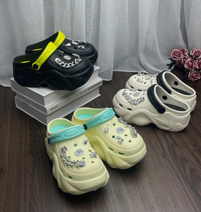 Di alta qualità EVA moda <span class=keywords><strong>infermiera</strong></span> intasare sandalo in gomma da giardino scarpe per le donne e le signore - Product Image 4