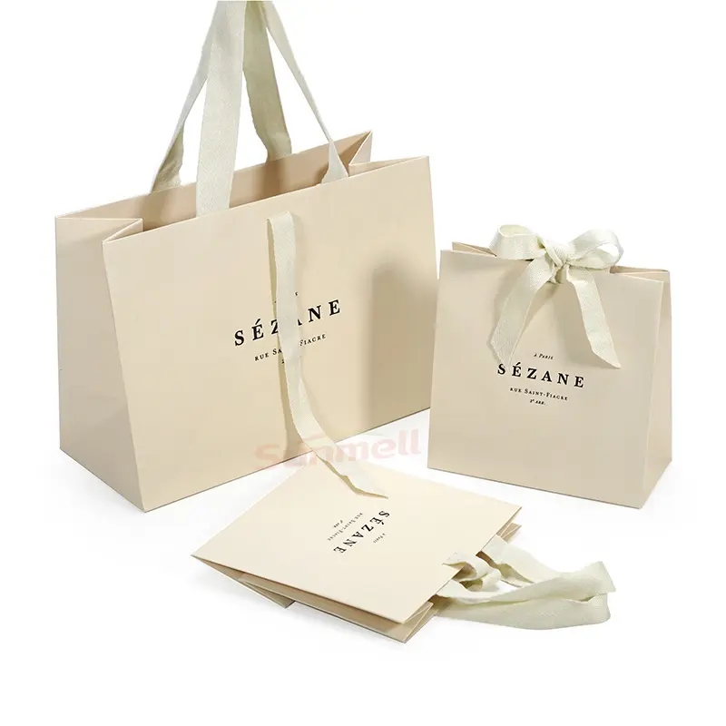 Custom Gerecycled Ivoor Kleding Verpakking Cadeau Tas Met Lint Handvat Luxe Crème Beige Boodschappentassen Met Uw Eigen Logo