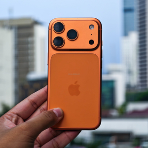 มือถือมือสองแท้ 100% ปลดล็อคแล้ว รุ่น 17 Pro 5G ความจุ 256GB/512GB เกรด A+ แรม 8GB รองรับ GSM/CDMA/LTE - Product Image 4