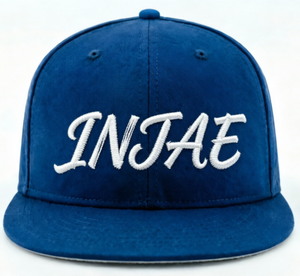 Gorra de béisbol de algodón con logotipo bordado personalizable, suave y cómoda, unisex, con correa ajustable en la parte trasera. - Product Image 1