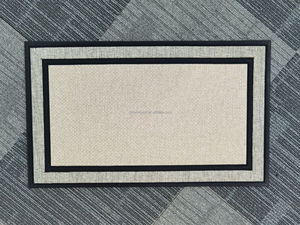 18 pouces. X 30 pouces. Tapis de porte en polyester gris vierge avec dos en caoutchouc pour sublimation, 24x36 pouces, 30x47 pouces - Product Image 3
