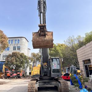 Pelle sur chenilles d'occasion Volvo EC480DL de haute qualité à shanghai Pelle sur chenilles à système hydraulique moyen d'occasion - Product Image 4