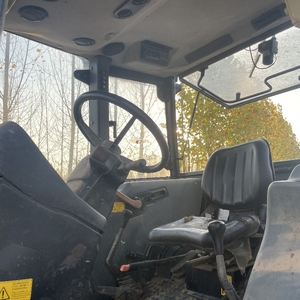Affidabile Trattore SNH1004 100HP 4WD per Uso in Acqua e Terreno Asciutto, Attrezzatura Agricola - Product Image 4