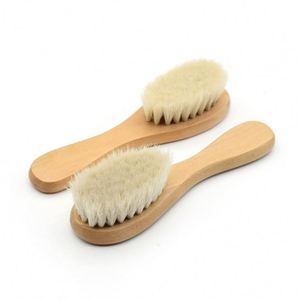 Cepillo de Limpieza para Bebés de Pelo de Cabra con Mango de Madera - Product Image 2