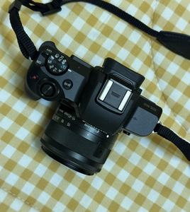 กล้องมือสอง <span class=keywords><strong>Canon</strong></span> <span class=keywords><strong>M50</strong></span> พร้อมเลนส์ 15-45 มม. สำหรับถ่ายภาพระดับเริ่มต้น กล้องมิเรอร์เลส ความละเอียด 24.1 ล้านพิกเซล - Product Image 3