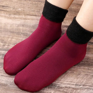 Calcetines Térmicos al por Mayor para Mujer, Calcetines Cortos de Lana Cálida y Gruesa para Invierno, Calcetines de Cachemira y Terciopelo para Botas de Nieve, para Usar en Casa o en el Suelo - Product Image 2