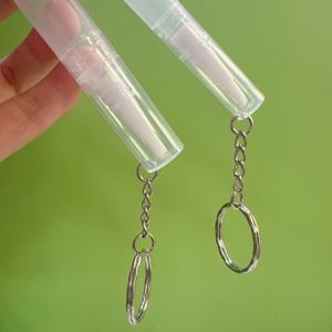 Venta al por mayor de bolígrafos transparentes de 3ml y 5ml para el cuidado personal y la belleza, con esmalte de uñas nutritivo para cutículas y llavero. - Product Image 4