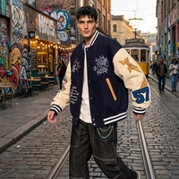 Blouson universitaire personnalisé de haute qualité pour homme avec broderie chenille, manches en PU, col montant et devant surdimensionné style universitaire