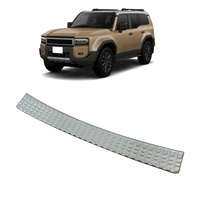 Accessoires de voiture Spedking Protection de pédale extérieure de hayon pour Toyota Prado LC250 2024 + Protection de pédale extérieure de hayon