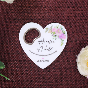 Ouvre-bouteilles aimantés en forme de cœur personnalisés avec noms, cadeau de mariage - Product Image 2