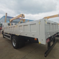 Camion grue de levage JAC 4x2 avec grue à flèche droite XCMC SQ125SK2 de 5 tonnes certifiée CE