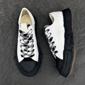 รองเท้าเดินแบบผูกเชือกสไตล์เรโทรสำหรับพักผ่อน - ดีไซน์สปอร์ตสำหรับกิจกรรมกลางแจ้ง ระบายอากาศได้ดีและพื้นรองเท้าด้านนอกทำจากยางกันลื่น ให้ความสบายทุกฤดูกาล - Product Image 4