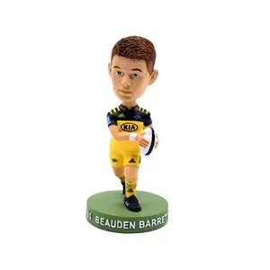 Resin Figurines Factory Custom OEM Resin Figurine NFL Football Player Figures Rugby Player Statues For Souvenirs