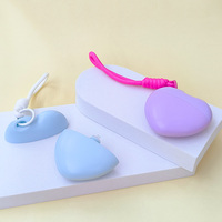 Kemasan Perawatan Kulit Kustom Bentuk Hati Gantungan Kunci Plastik Tabir Surya dan Botol Krim Tangan Mini Squeeze Lotion Kosmetik