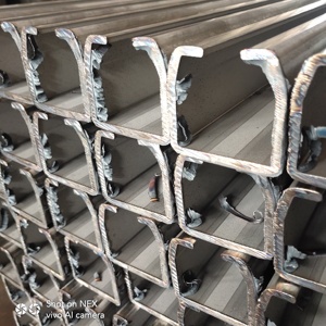 Canal <span class=keywords><strong>C</strong></span> de acero inoxidable Dimensión de acero por riel de guía laminado en frío para puerta Vía de puerta en voladizo Tamaños OEM Proveedor XAK - Product Image 6