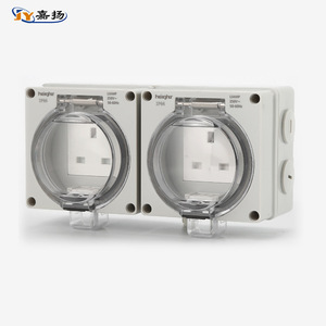 ปลั๊กไฟติดผนังกันน้ำกลางแจ้ง Heightr 13A IP66 ปลั๊กคู่แบบ UK พร้อมฝาครอบโปร่งใสสำหรับใช้ภายในและภายนอกอาคาร - Product Image 1