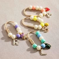 Porte-clés en métal enveloppé de tissu avec lettres en perles tendance, personnalisé, alphabet, charme mignon d'animal, de fruit, de cœur, breloques pour sacs pour femmes