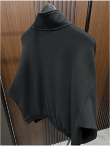 เสื้อสเวตเตอร์ผู้ชาย Flower Song รุ่นใหม่ประจำปี 2025 สำหรับฤดูใบไม้ร่วงและฤดูหนาว ทรงหลวม คอตั้ง ดีไซน์ตาข่าย สีพื้น คุณภาพสูง ปิดด้วยซิป - Product Image 4