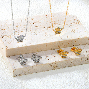 Conjunto de Joyería Crown, Aleación de Zinc, Chapado en Oro y Plata, Aretes y Collar, Accesorios de Moda para Mujer para Fiestas - Product Image 1