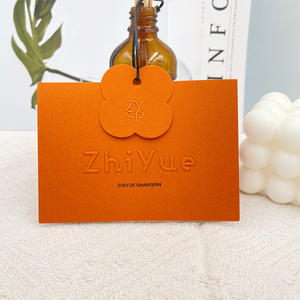 Luxus benutzer definierte Logo Kleidung Tags grüne Karte Kleidung Etikett Spezial papier hängen Tags für <span class=keywords><strong>T</strong></span>-<span class=keywords><strong>Shirt</strong></span> Jacke <span class=keywords><strong>Business</strong></span> recycelbare Taschen - Product Image 1