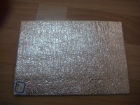 Rouleau de feuille d'isolation en aluminium réfléchissant auto-adhésif XPE EPE pour la protection thermique du toit ou du mur de la fenêtre