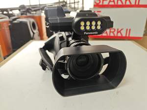 Caméra de conférence professionnelle <span class=keywords><strong>Panasonic</strong></span> PV100GK d'occasion, 4K, zoom optique 10x, matériau plastique - Product Image 6