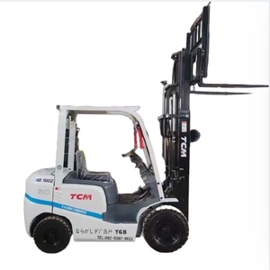 Montacargas Diésel Usado Original TCM FD30 de 3 Toneladas con Desplazador Lateral Hidráulico y Mástil de Dos Etapas en Venta - Product Image 1