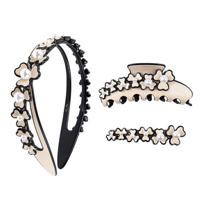 Nueva Colección Alexander Heartstring, Accesorios para el Cabello de Moda para Mujer, Diadema Grande con Flores de Acetato Beige e Incrustaciones de Perlas - Product Image 5