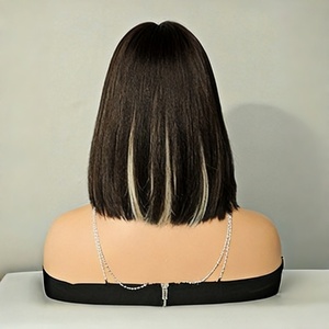 Perruque Bob <span class=keywords><strong>Courte</strong></span> Droite Naturelle Respirante Légère de Haute Qualité Fabriquée à la Machine pour Femme, Modèle <span class=keywords><strong>Cheveux</strong></span> Courts à Porter Derrière les Oreilles - Product Image 4