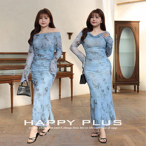 รันฉี ชุดเดรสทรงเข้ารูปสำหรับผู้หญิงไซส์ใหญ่ สีฟ้า คอวัว แขนยาว พิมพ์ลาย ทรงเข้ารูป พร้อมชั้นผ้าบาง รุ่น N9013 - Product Image 4