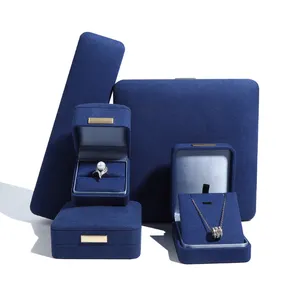 Weimei Luxus individuelles Logo samt Mikrofaserset Schmuckkästchen Armband Geschenk Halskette Ohrring Schmuckverpackungsbox