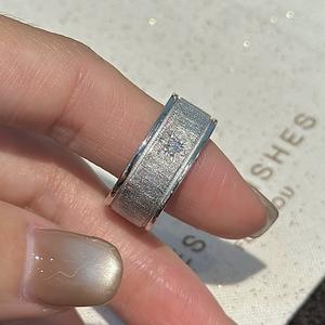 Anillo Hexagonal de Plata Pura S925 con Diseño de Estrella Cepillada, Incrustaciones Talladas, Estilo Medieval, Simple, Moderno, de Cara Ancha y Abierto - Product Image 4