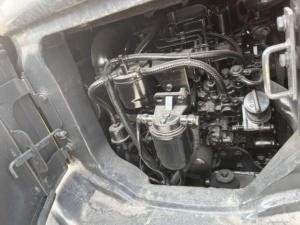 รถขุดขนาดเล็ก KOMATSU PC35MR แบบตีนตะขาบ น้ำหนัก 3.5 ตัน พร้อมบุ้งขุดขนาด 0.2 ลูกบาศก์เมตร เครื่องยนต์ Cummins มือสอง - Product Image 6
