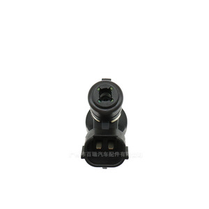 Inyector de Combustible FBY1010 16600-1HC0A para Nissan Sylphy Volkswagen Golf Bora 1.6L 1.8L Motor de Gasolina Transmisión Manual - Product Image 2
