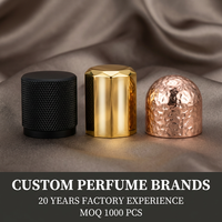 Capuchon de parfum en alliage de zinc artisanal unique, couvercle de bouteille en métal personnalisé, couvercle de parfum en alliage de zinc de luxe texturé, fermeture métallique