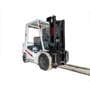 Chariot élévateur diesel TCM FD30 3 tonnes d'origine japonaise utilisé pour les fermes avec composants de base inclus - Product Image 1