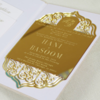 Livres d'invitation de mariage à couverture rigide en velours texturé avec texte gravé en feuille d'or