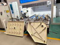 Centre d'usinage CNC 5 axes simultanés pour le fraisage, le découpage et le perçage de coques de baignoire en PRF et de matériaux composites