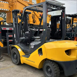 Suministro Directo de Fábrica, Montacargas Diésel Komatsu FD30 Usado de 3 Toneladas con Mástil de Una/Tres Etapas, Entrega Global Rápida - Product Image 1