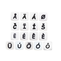 Vente flash - Perles en silicone pour la fabrication de colliers DIY - Lettres de l'alphabet - Cube carré de 12 mm - Sans BPA - Perles à mâcher pour bébé