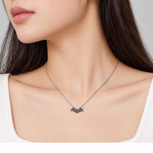 Collier pendentif chauve-souris couleur argent en acier inoxydable, chaîne fine réglable 40+5 cm, léger 2,4 g - Product Image 5