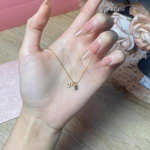 Collier pendentif papillon en argent pur S925 avec cristal bleu jade naturel, design tendance pour femme, design de niche - Product Image 2