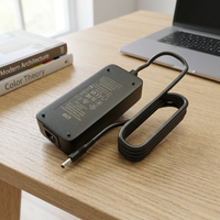 Chargeur certifié UKCA SAA 100-240V pour appareils de stockage d'énergie portables, chargeur de batterie au lithium ternaire 54.6V2A