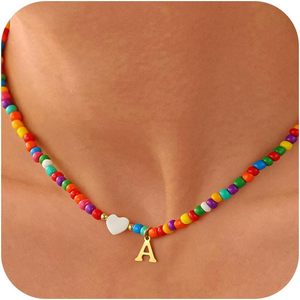 Collana con iniziale in perline colorate di alta qualità, lettera A, in lega di zinco, regalo unisex per ragazze, donne, bambini, gioielli alla moda. - Product Image 1