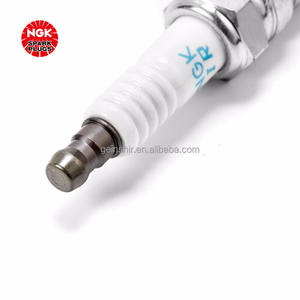 Bougies d'allumage Iridium NGK ITR6F13 4477 L341-18-110 pour Ford Classic Fo-cus, Old Mondeo 2.5, Jaguar 3.0, Lotus L3, L5 - Product Image 3
