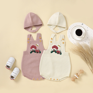 Grazioso Completo in Maglia per Neonati, Set 2 Pezzi con Tutina Ricamata a Funghi e Cappellino, Outfit Primaverile per Fotografia Neonatale - Product Image 1