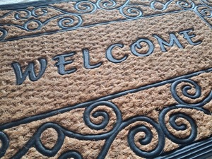 Tapete de Fibra de Coco con Reverso de Goma Resistente, Antideslizante, Ecológico, Hecho a Mano, con Rayas, para Uso en Interiores y Exteriores - Product Image 3