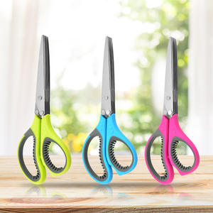 Ciseaux à Ciboulette en Acier Inoxydable à Cinq Lames, Coupe-Herbes de Cuisine Robuste Vert Bleu Rose 2CR13PPTPR Fabriqué à Yangjiang - Product Image 2